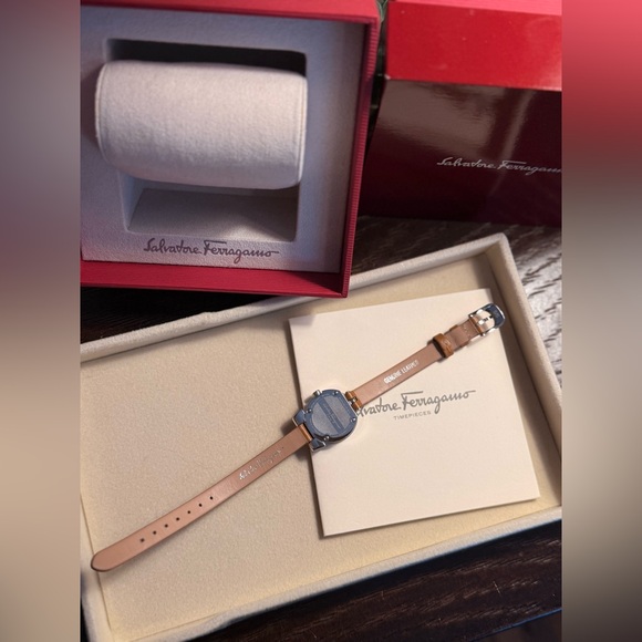 Salvatore Ferragamo Leather Strap Watch Tan/Silver – Boxed – Retail $400+ - Picture 4 of 4